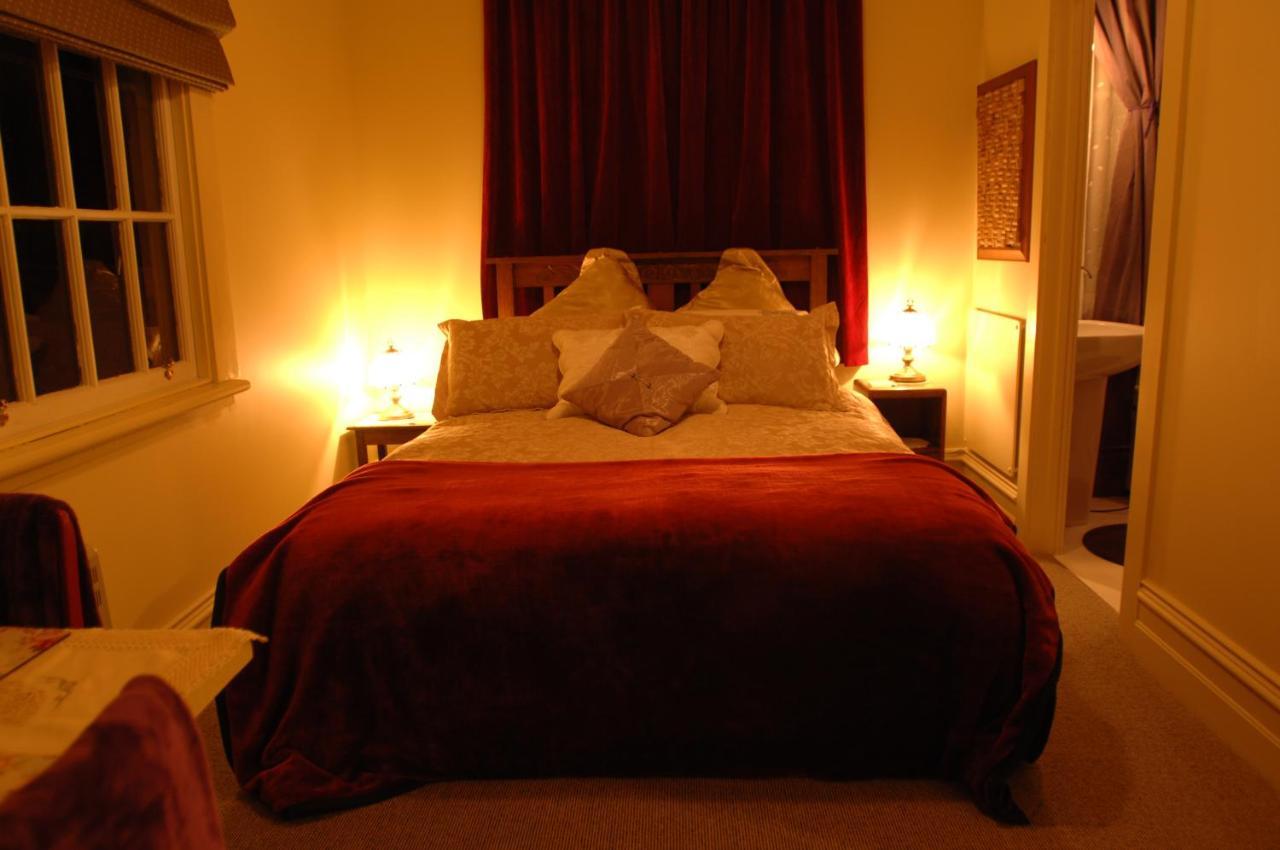 Deluxe Queen Suite
